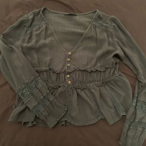 long sleeve American Eagle blouse!
